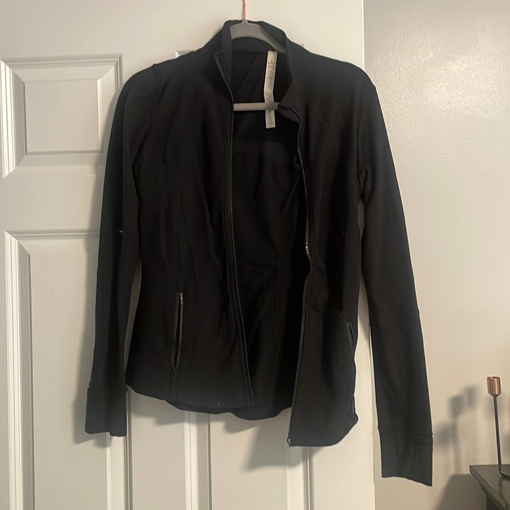 Black lulu jacket